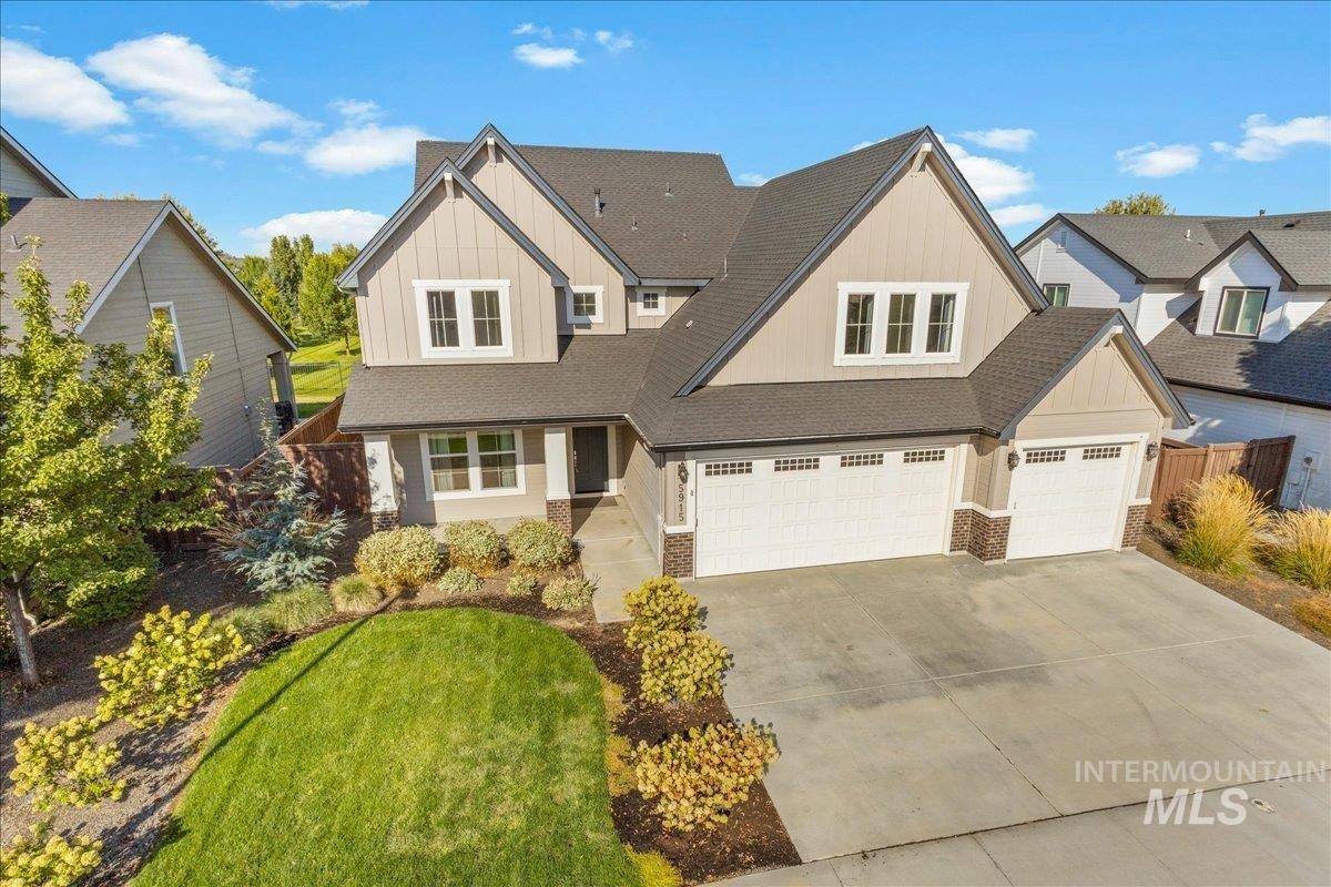 Vicenza Ave, Meridian, ID 83646