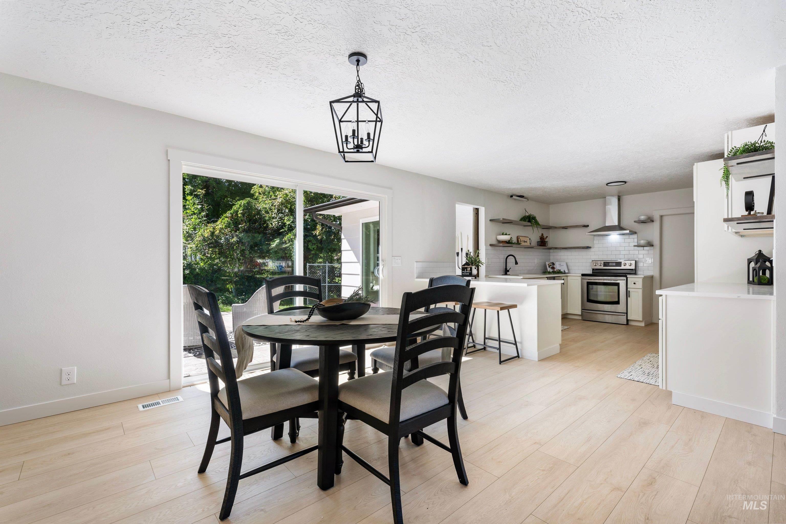 Dakota Ave, Nampa, ID 83686 #1