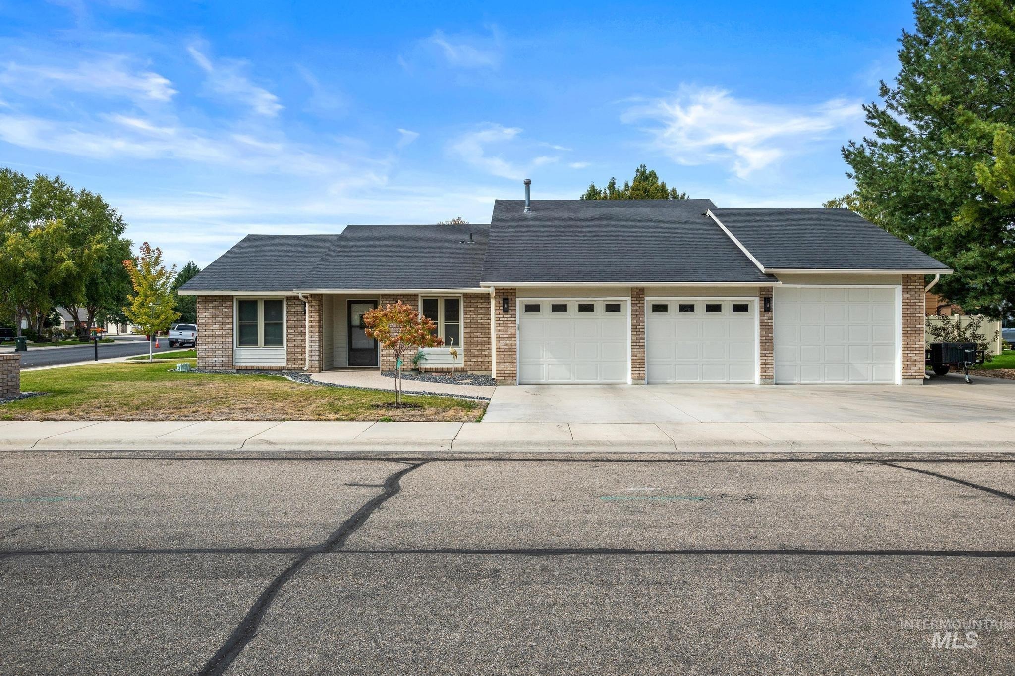 Sea Cove Way, Meridian, ID 83646