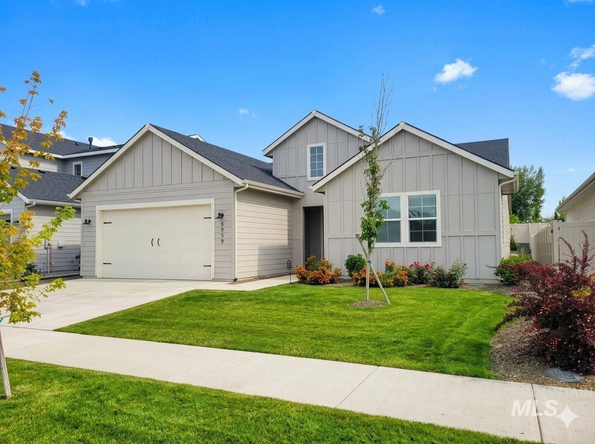 Moon River Dr, Star, ID 83669
