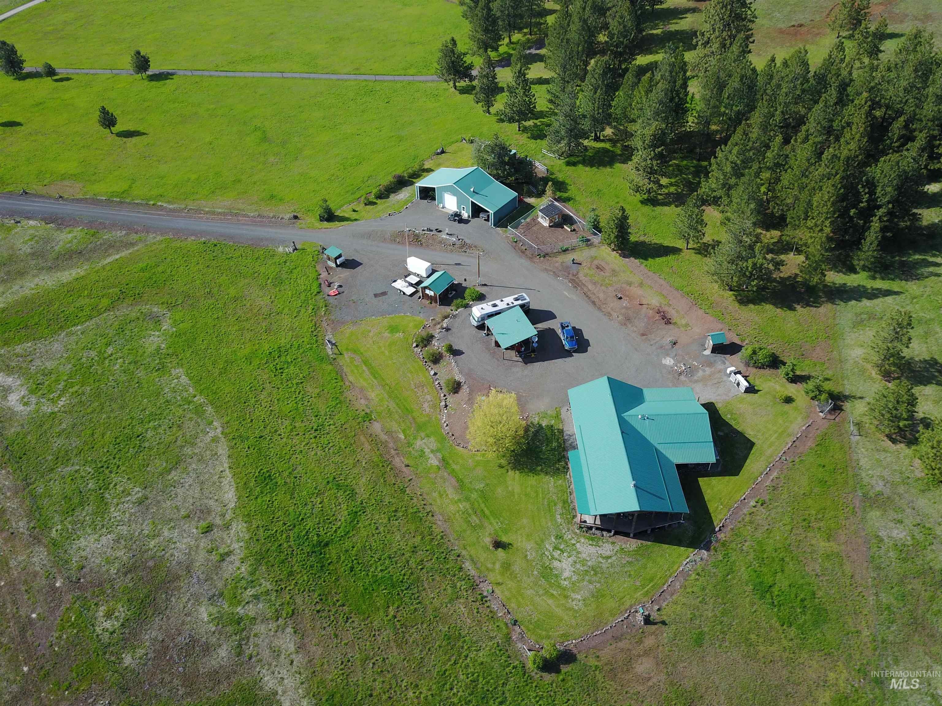 Doumecq Rd, Cottonwood, ID 83522