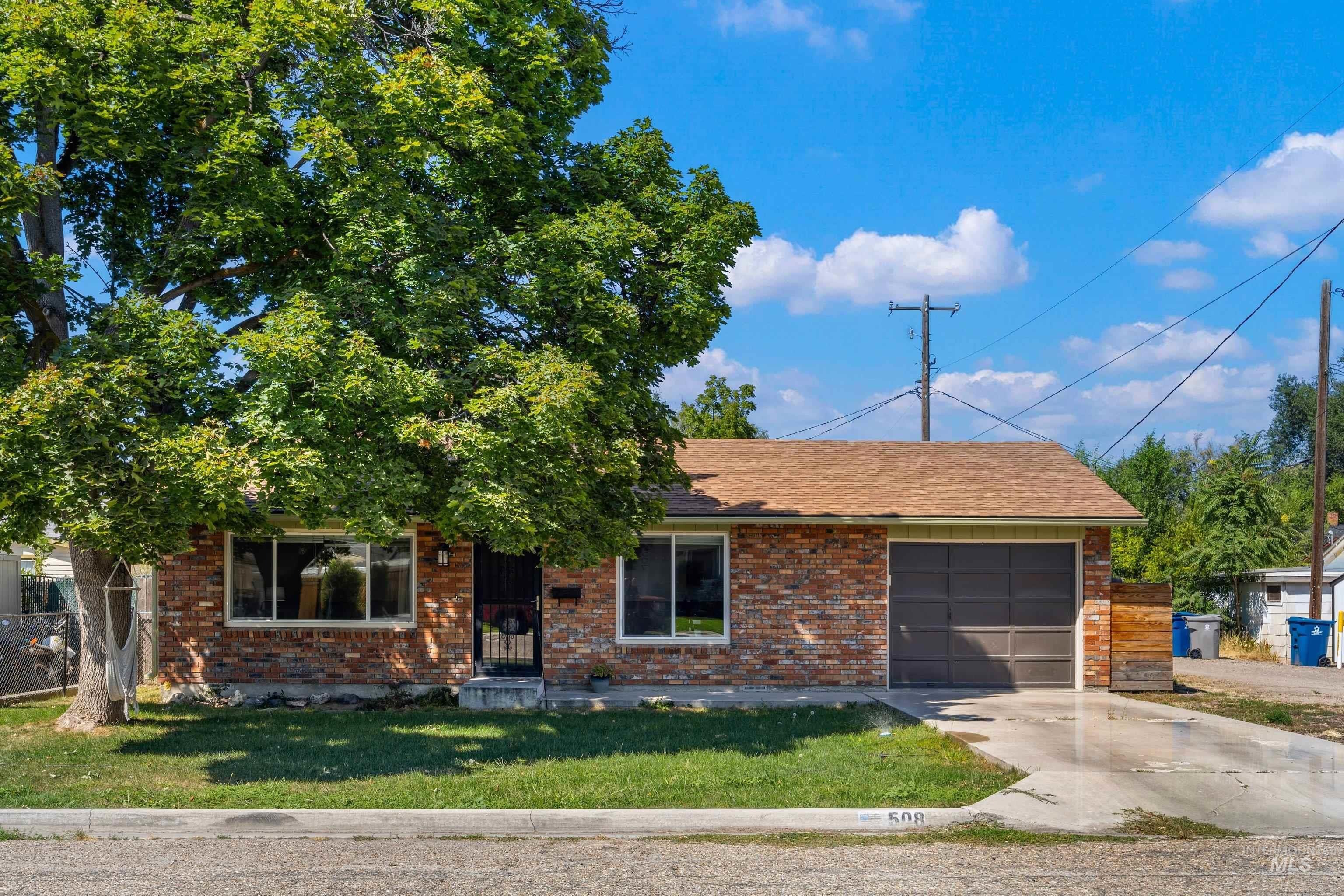 Washington Ave, Nampa, ID 83686