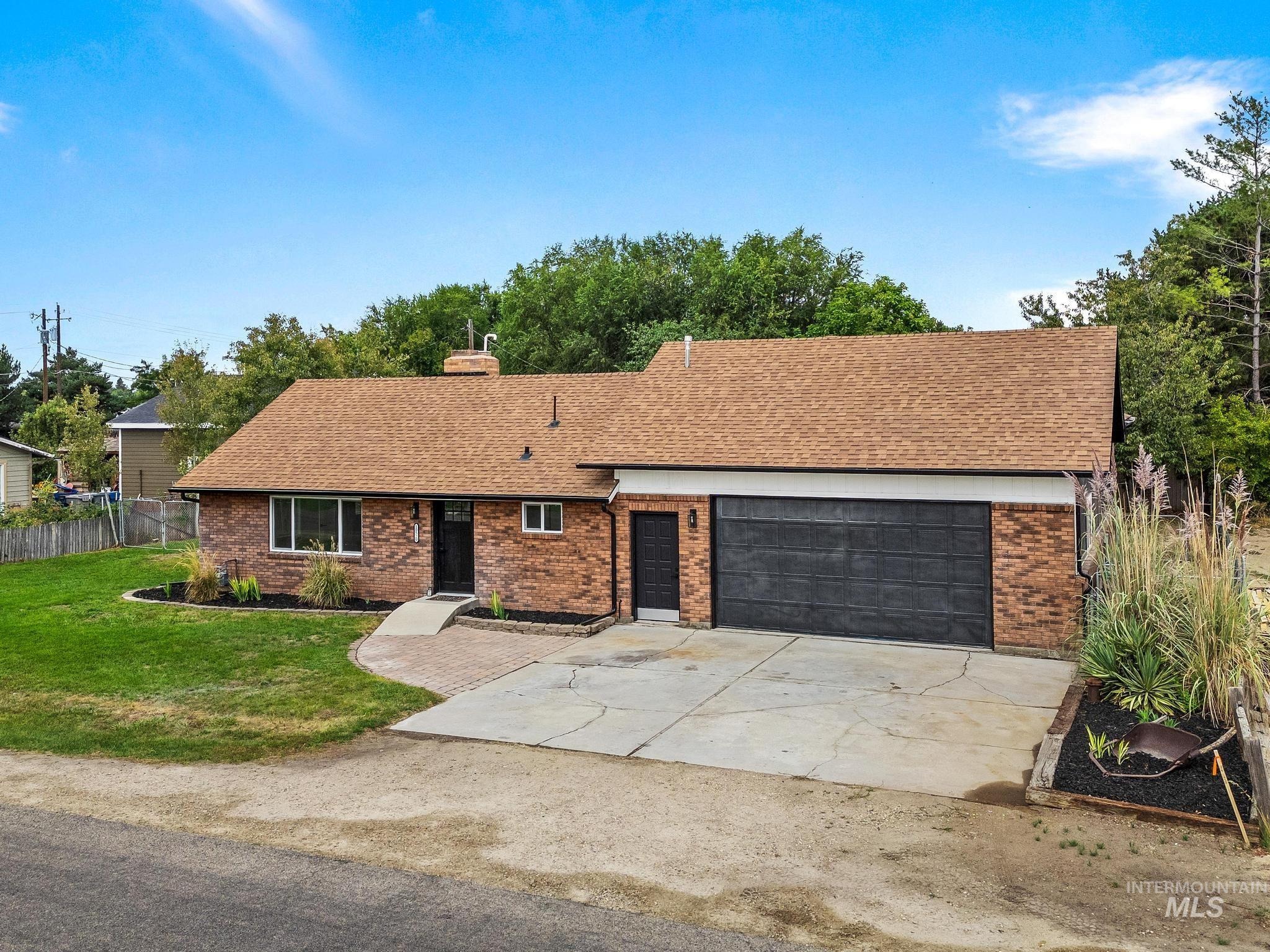 Arnold Rd, Boise, ID 83714