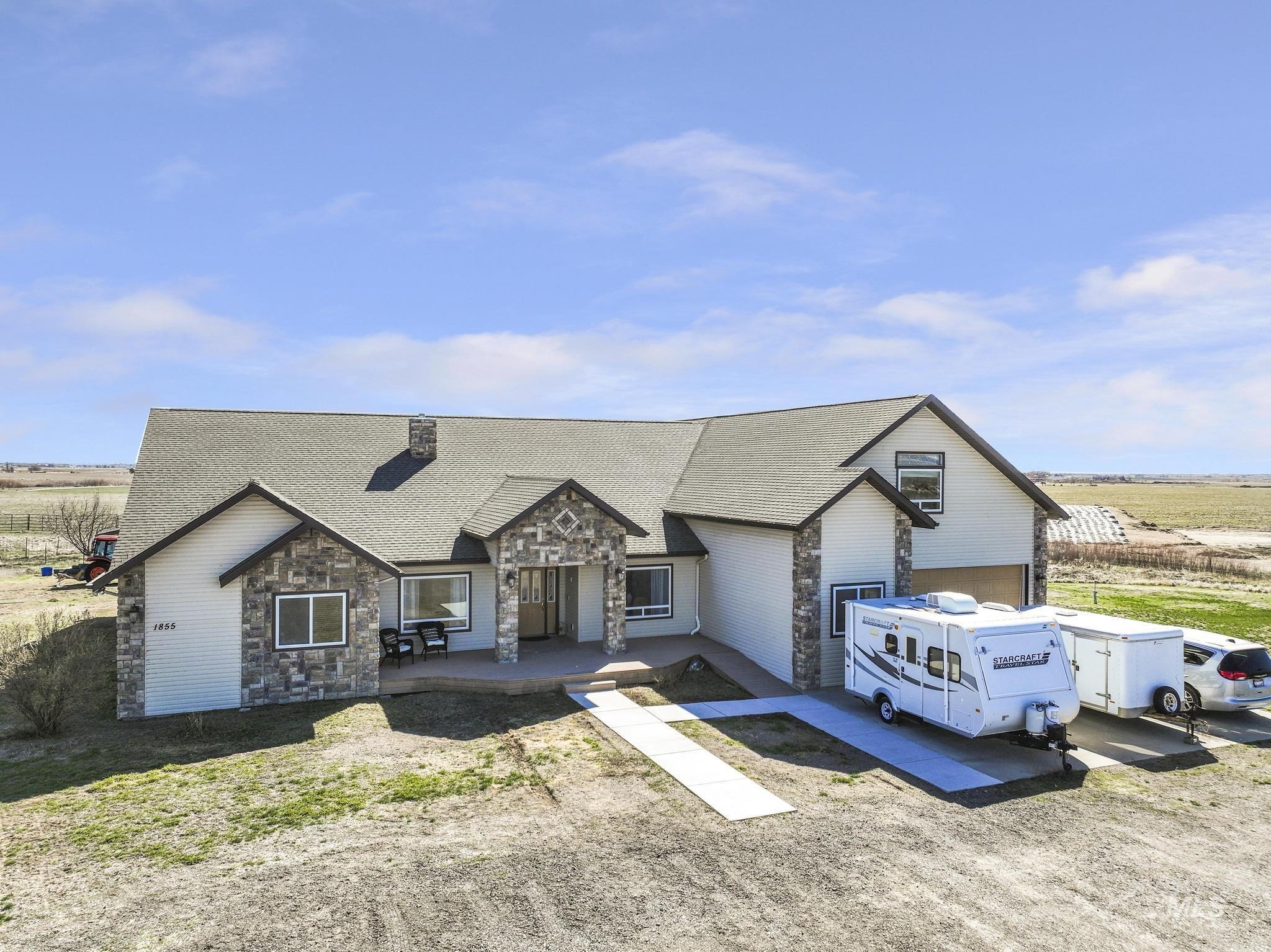 1300 , Gooding, ID 83330