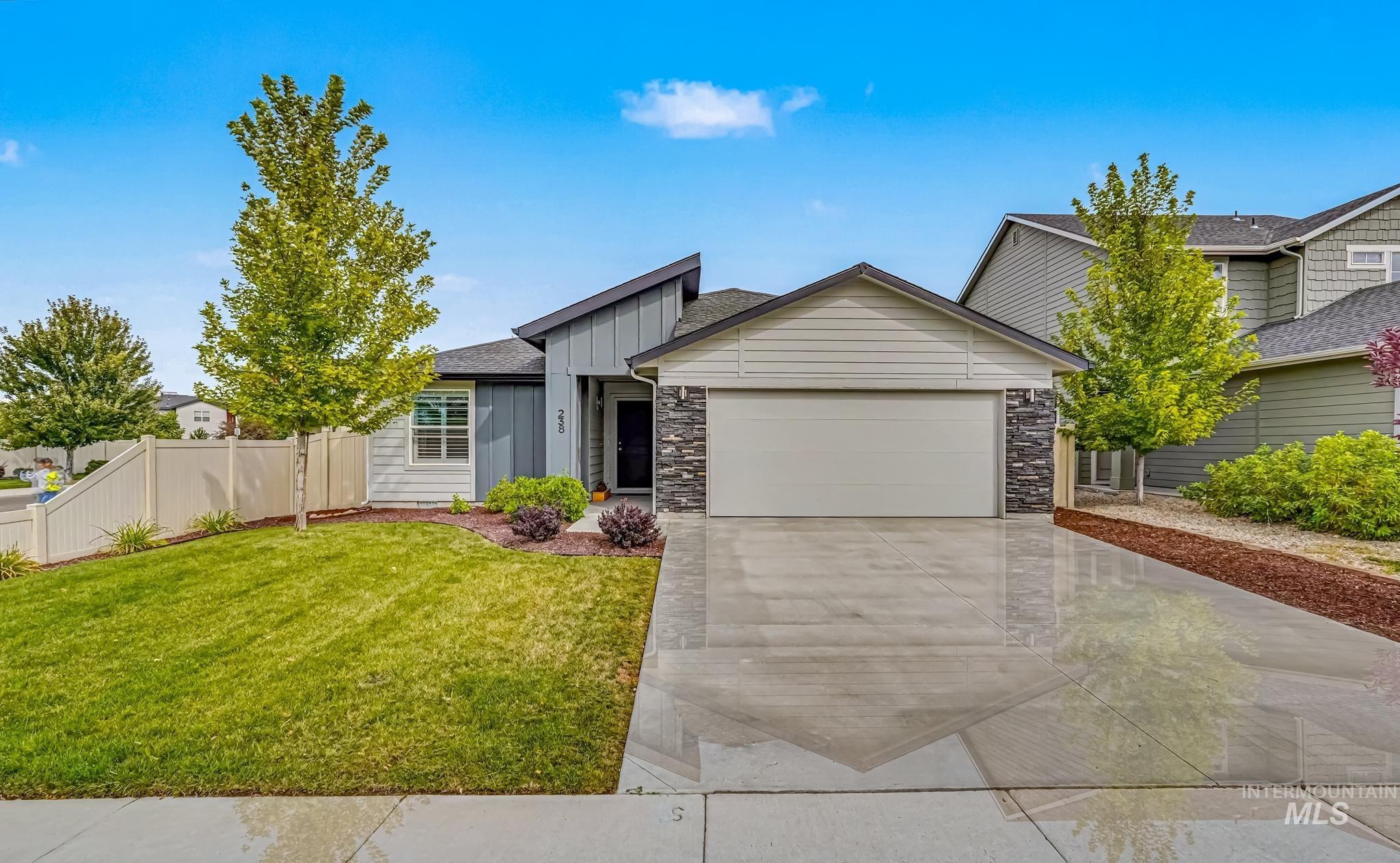 Riggs Spring Ave, Meridian, ID 83642