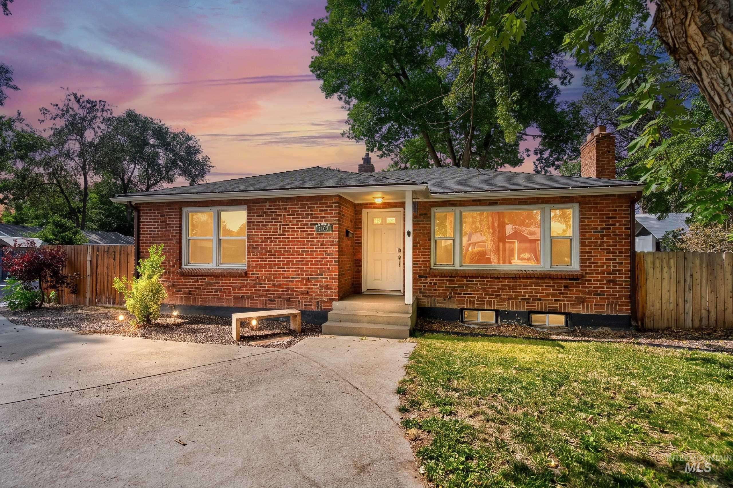 Columbus St, Boise, ID 83705