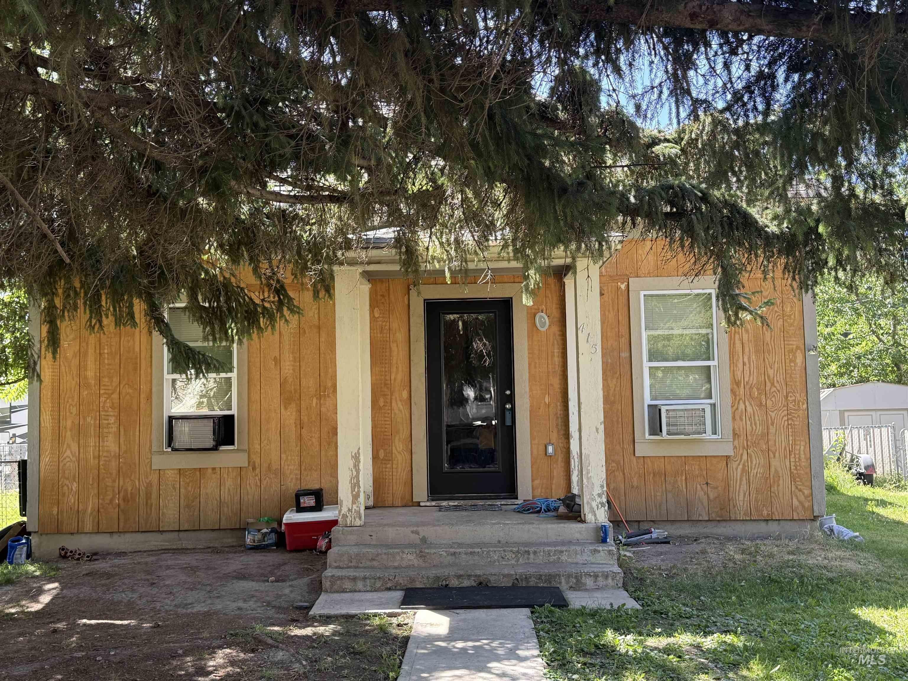 Birch St, Shoshone, ID 83352