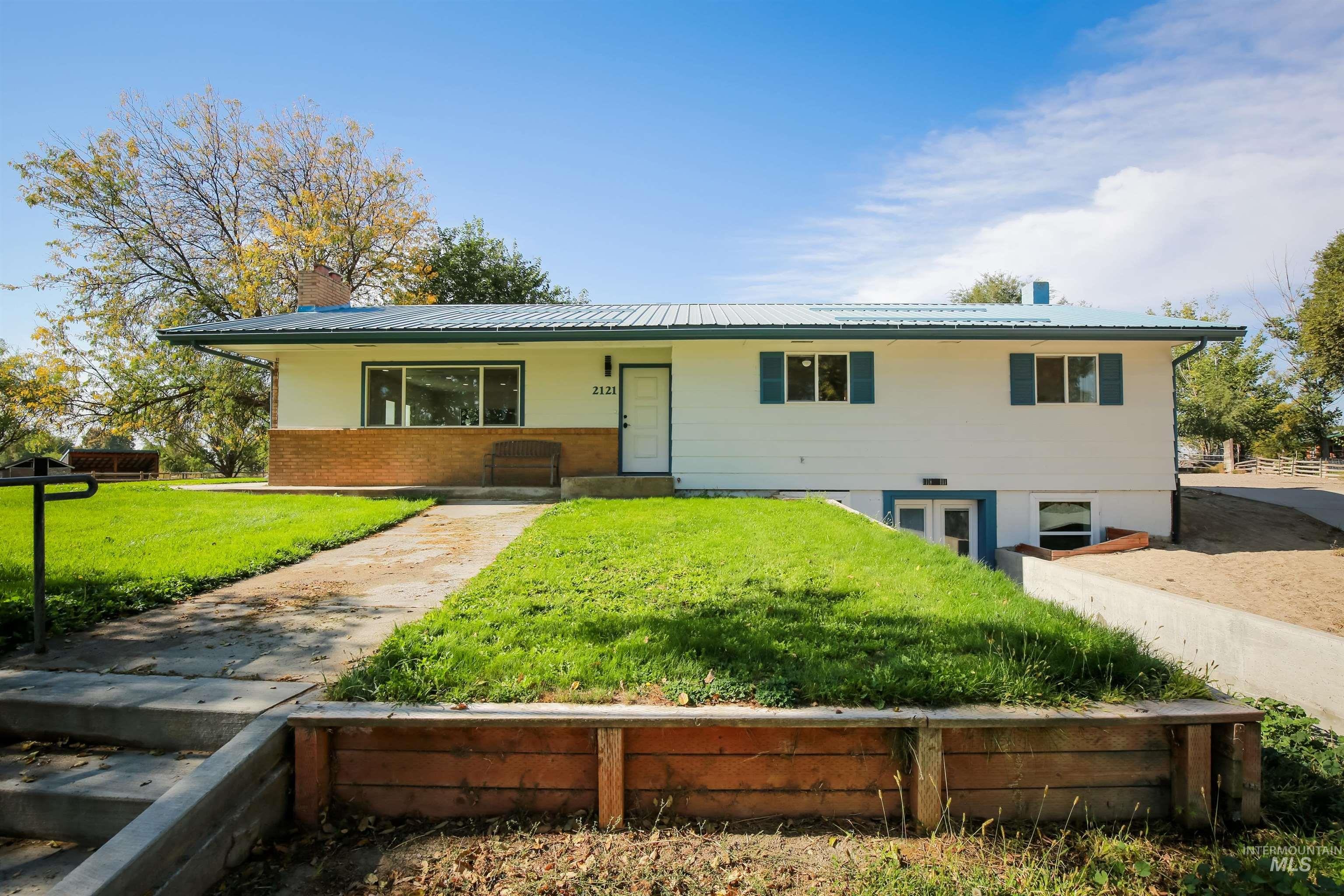 Alameda Dr, Ontario, OR 97914