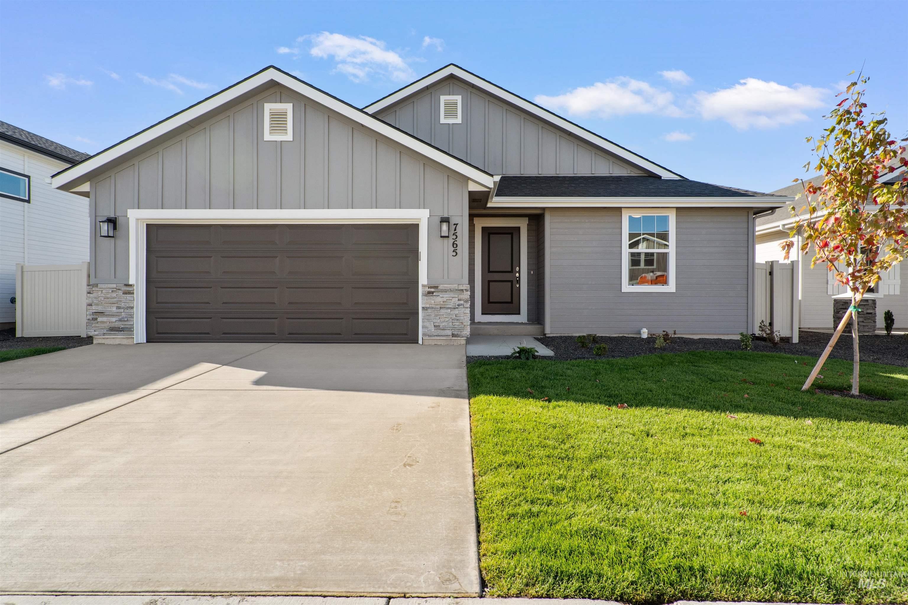 Armuth St, Caldwell, ID 83605
