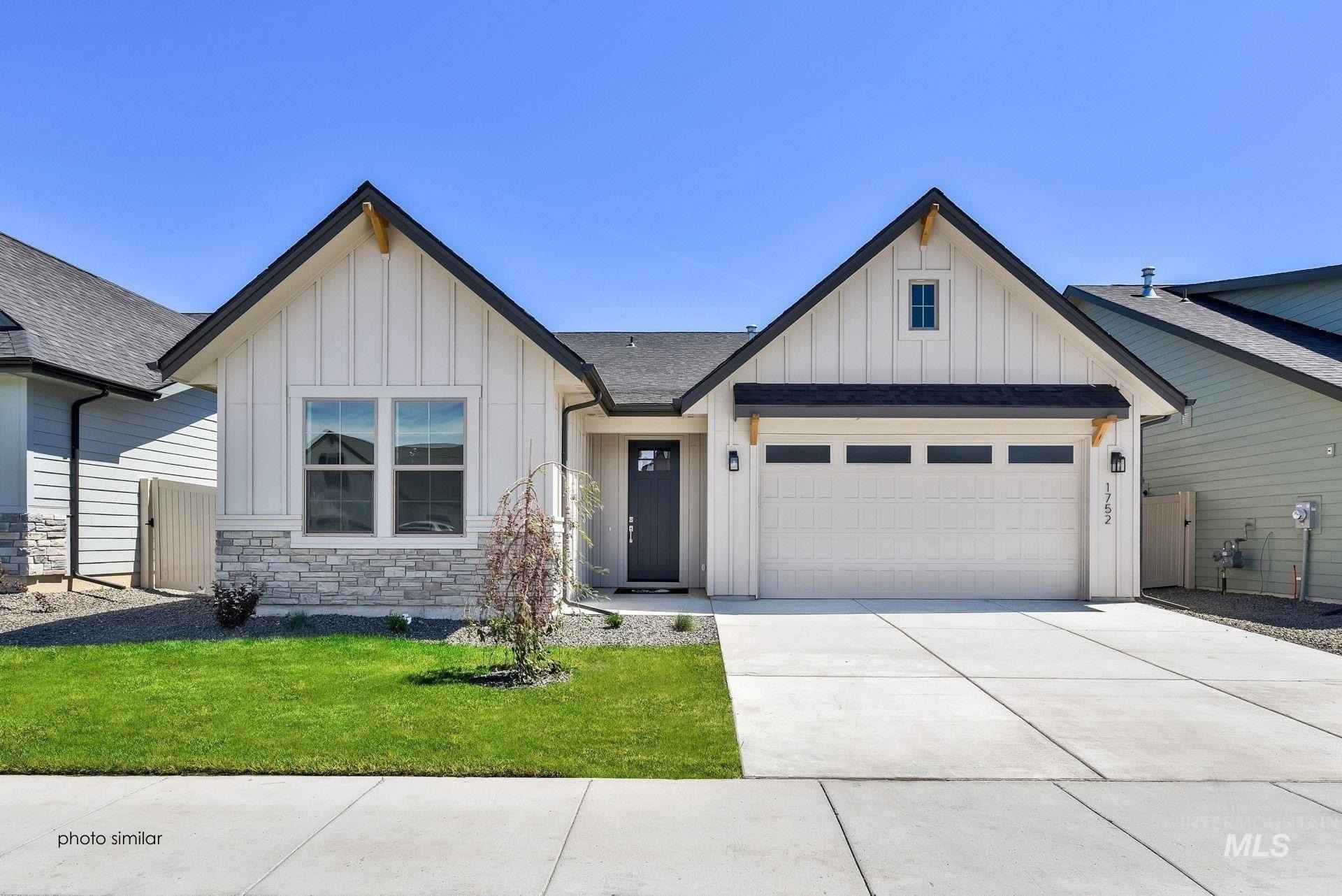 Green Pine Ln, Star, ID 83669