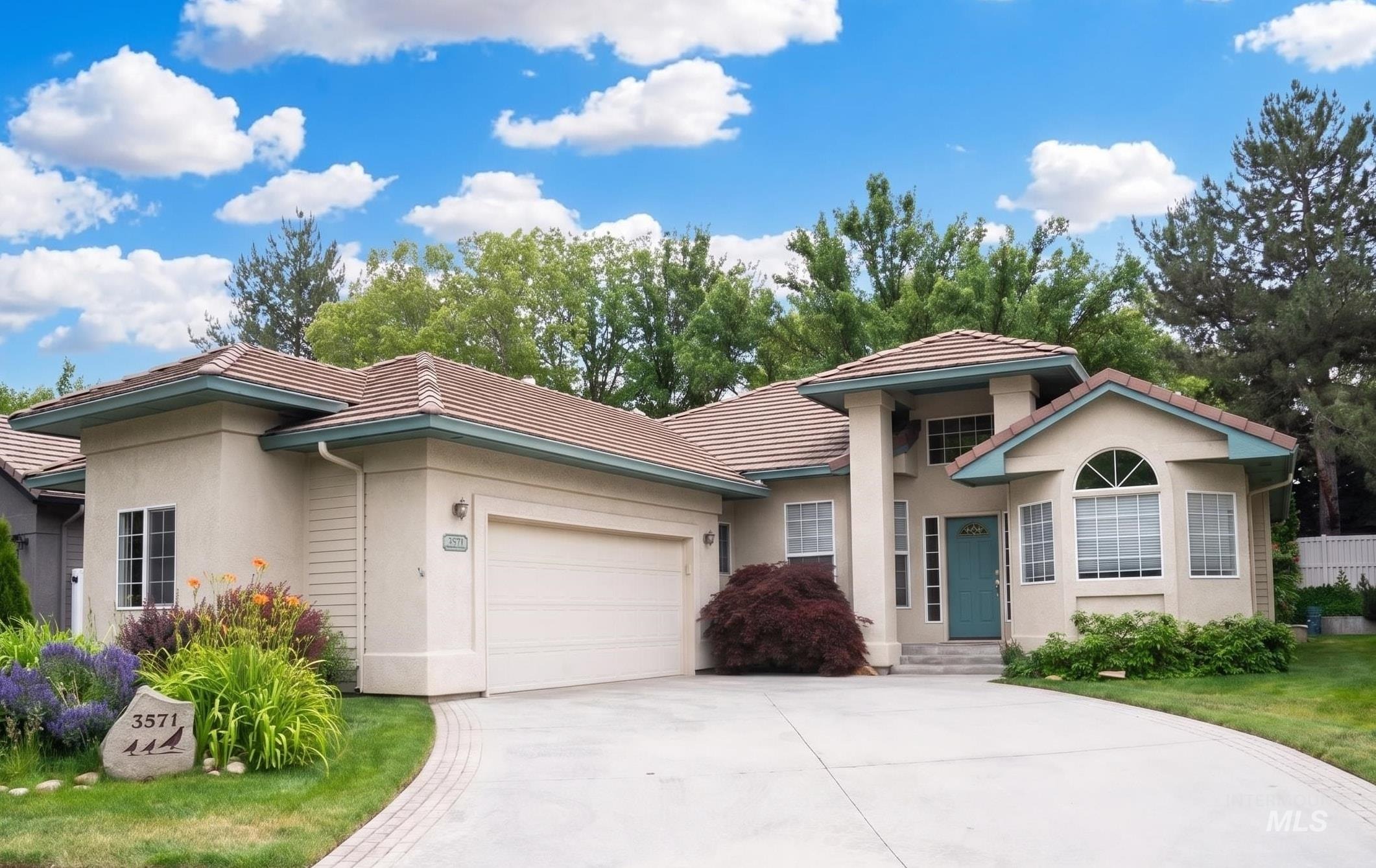 Rock Creek Ln, Boise, ID 83703