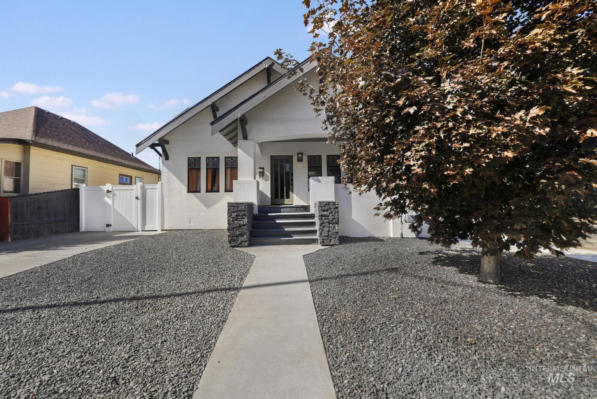 2nd Ave, Twin Falls, ID 83301