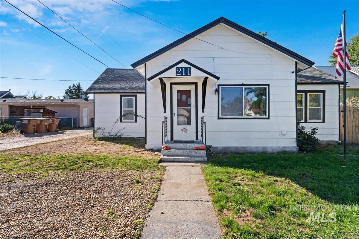 2nd St, Emmett, ID 83617