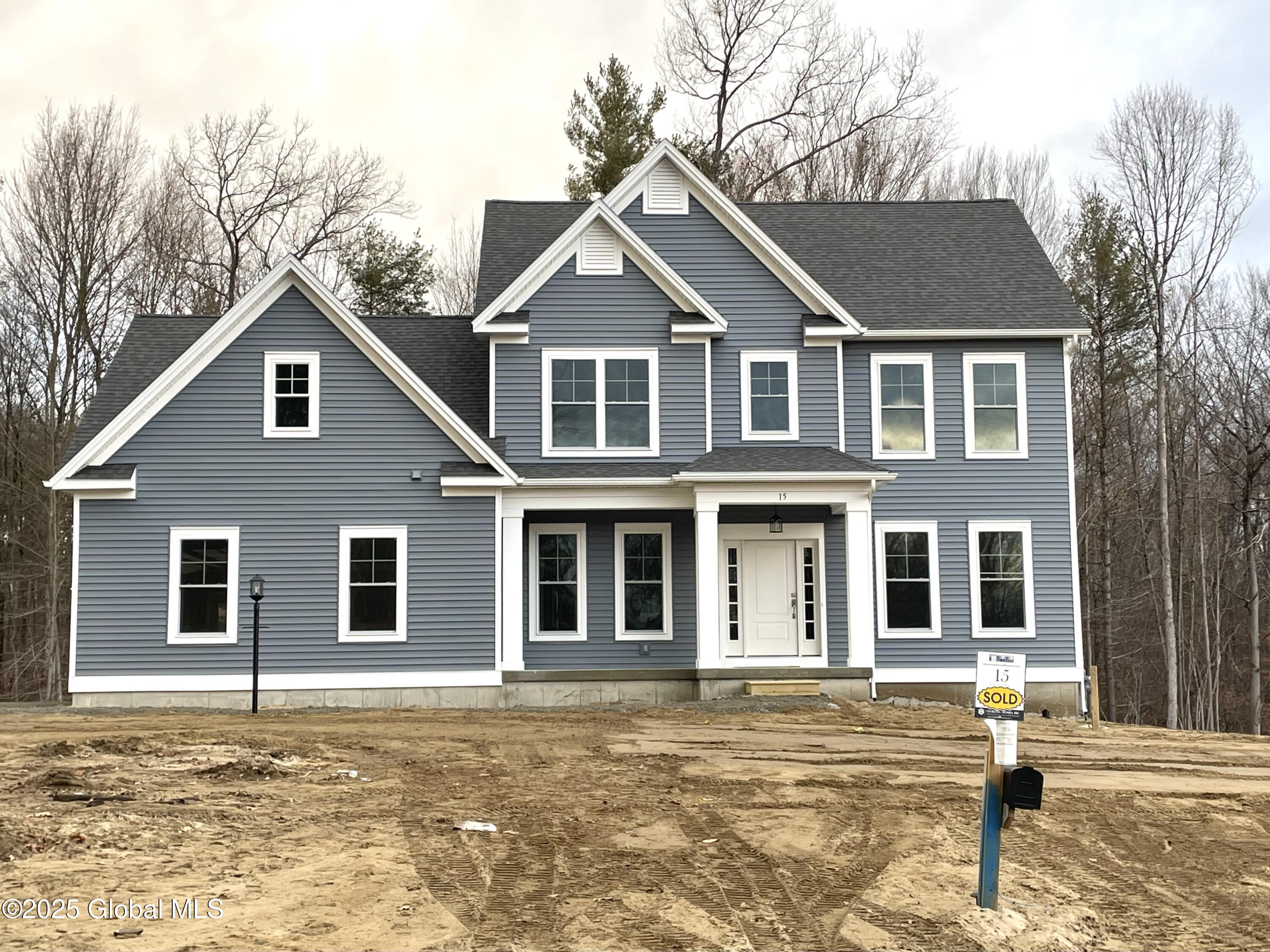 Jennifer Ln, Ballston Spa, NY 12020