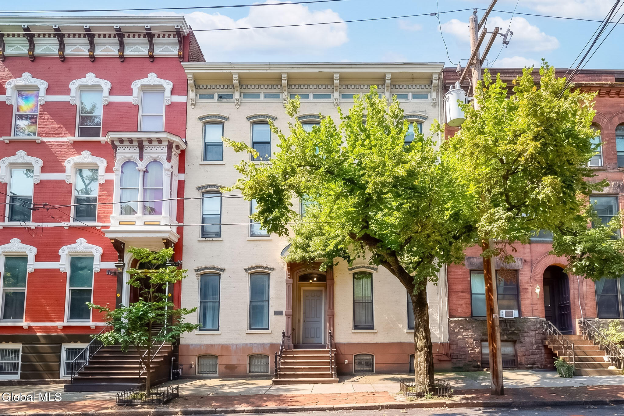 Lancaster St, Albany, NY 12210