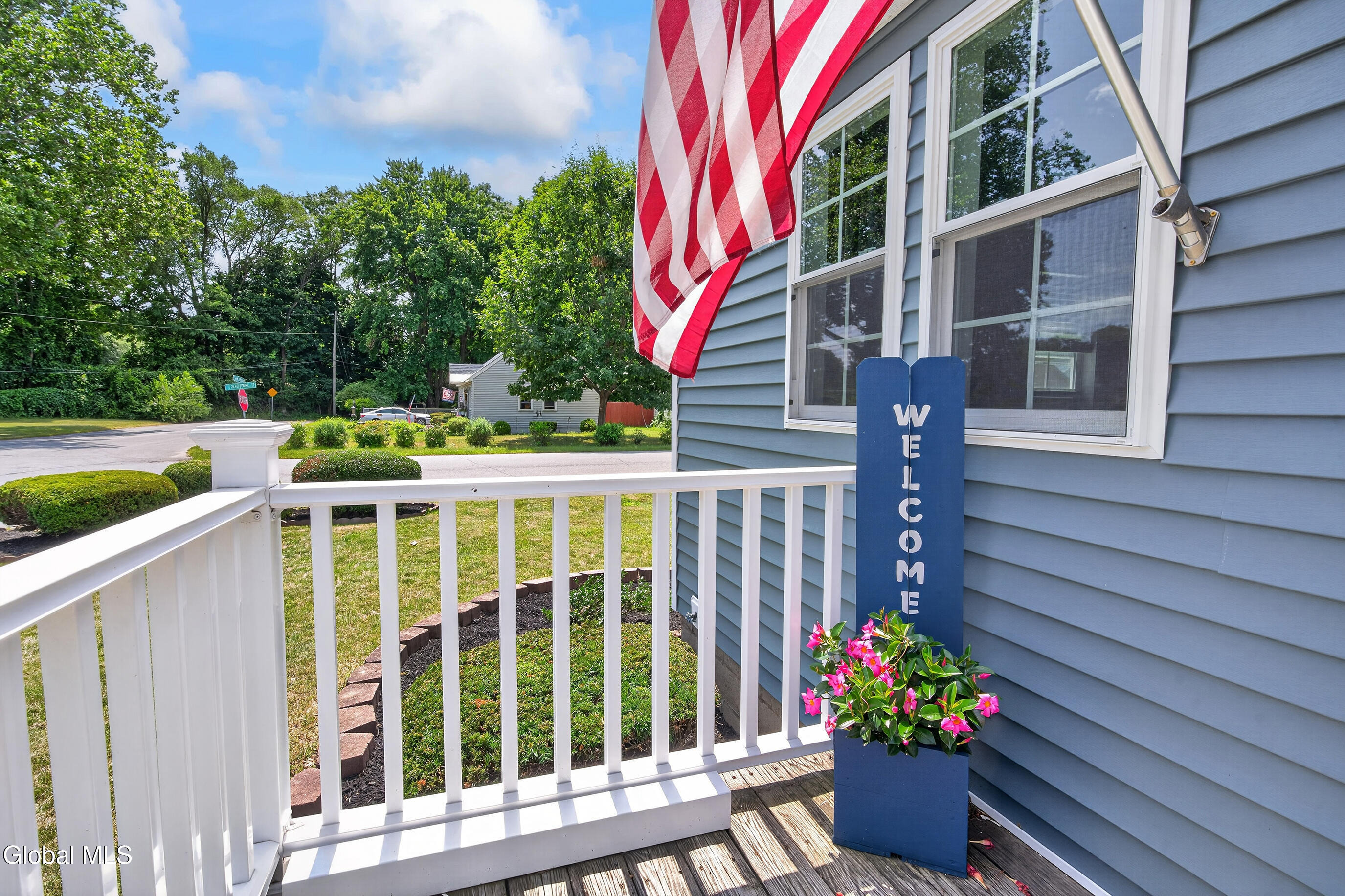 Mckinley Ave, Schenectady, NY 12303