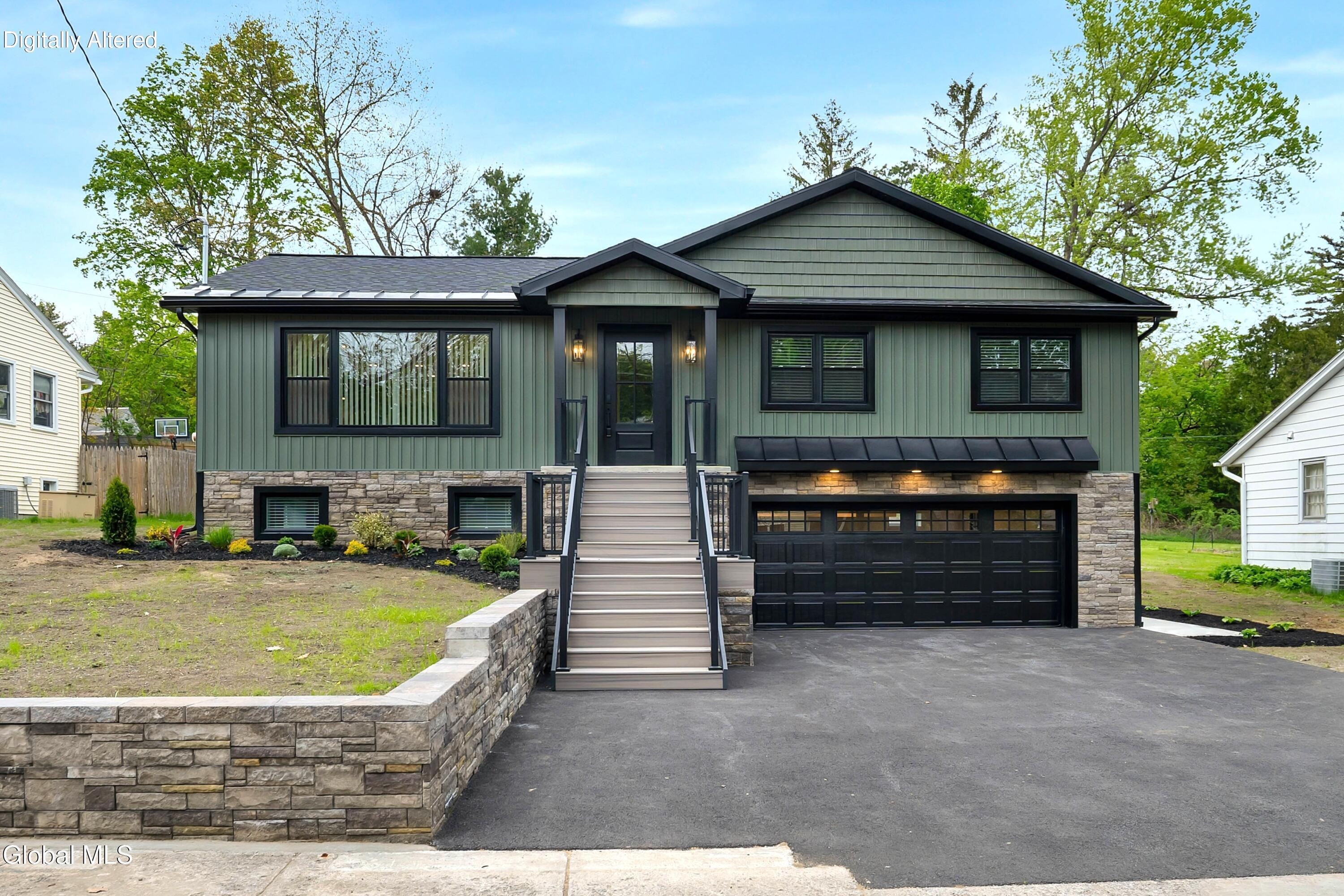 Sheridan St, Glens Falls, NY 12801