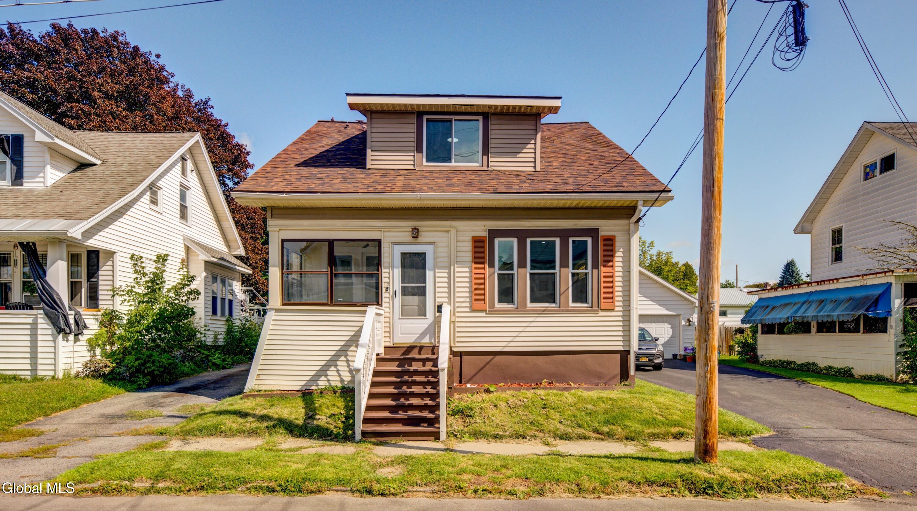 Crescent Ave, Amsterdam, NY 12010 #1