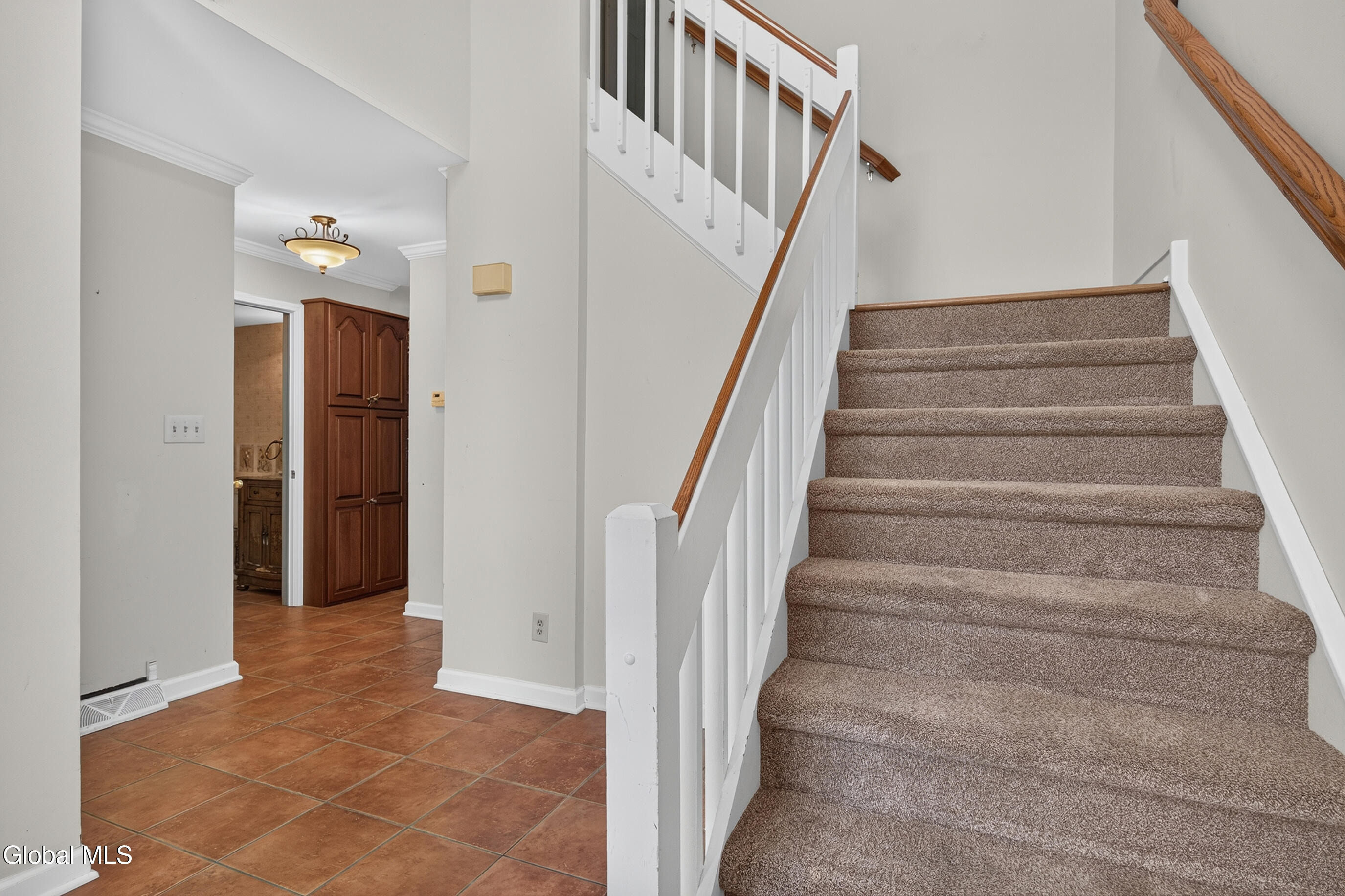 Elk Cir, Ballston Spa, NY 12020 #1