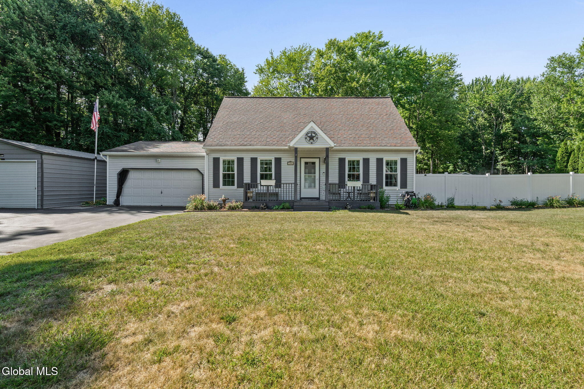 Schuyler Hts Dr, Gansevoort, NY 12831