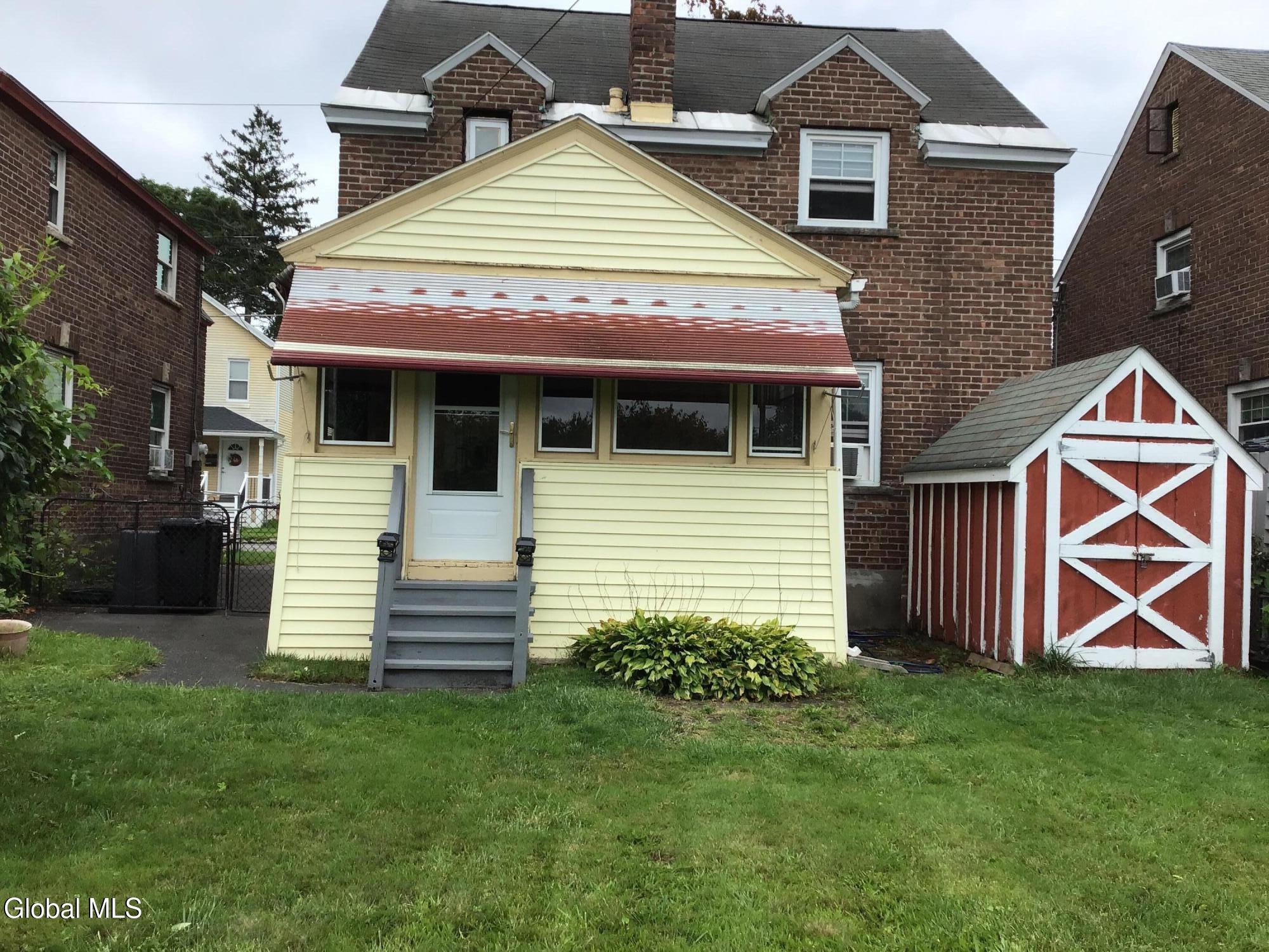 4th Ave, Watervliet, NY 12189