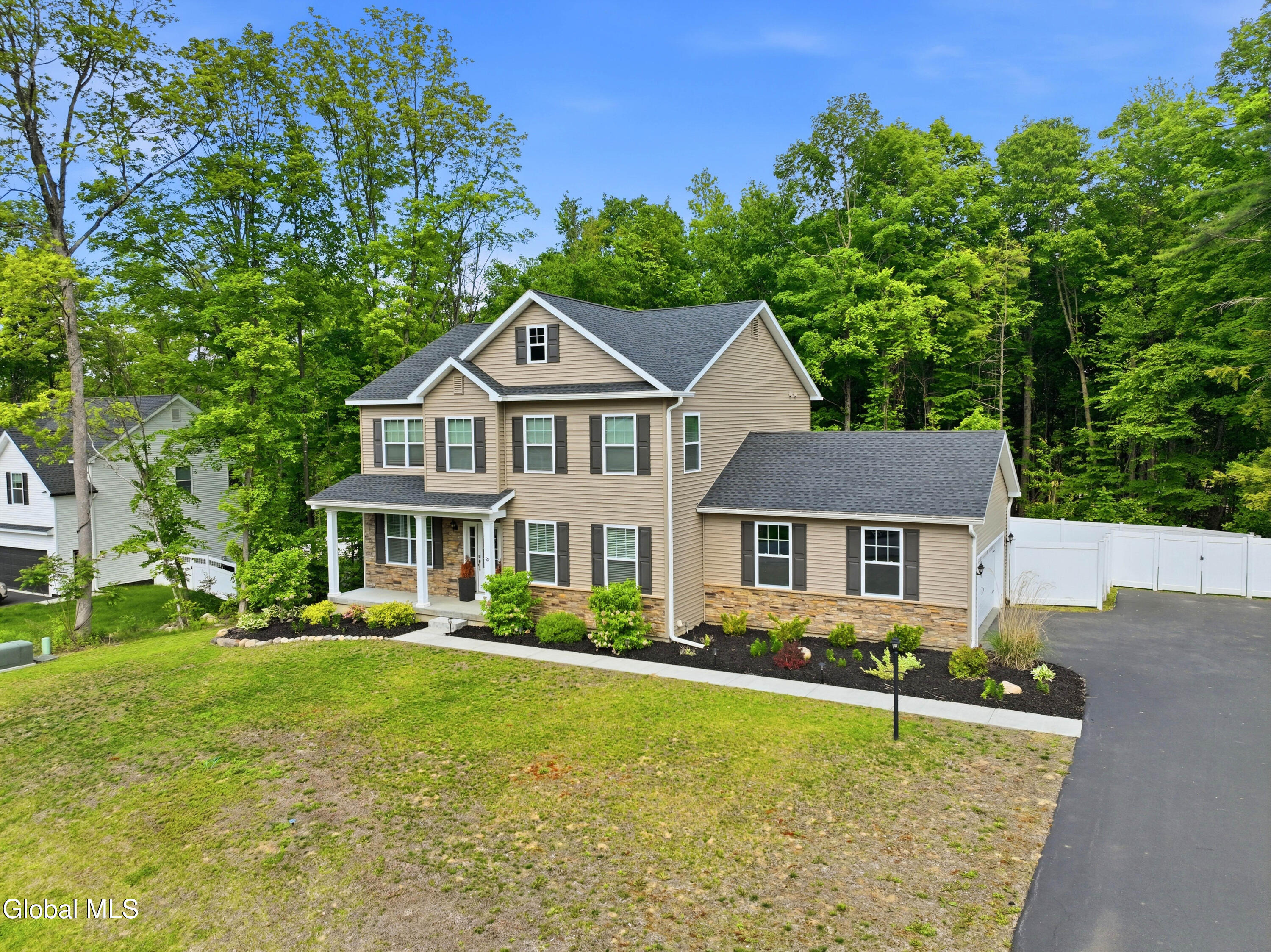 Stone Ridge Rd, Gansevoort, NY 12831