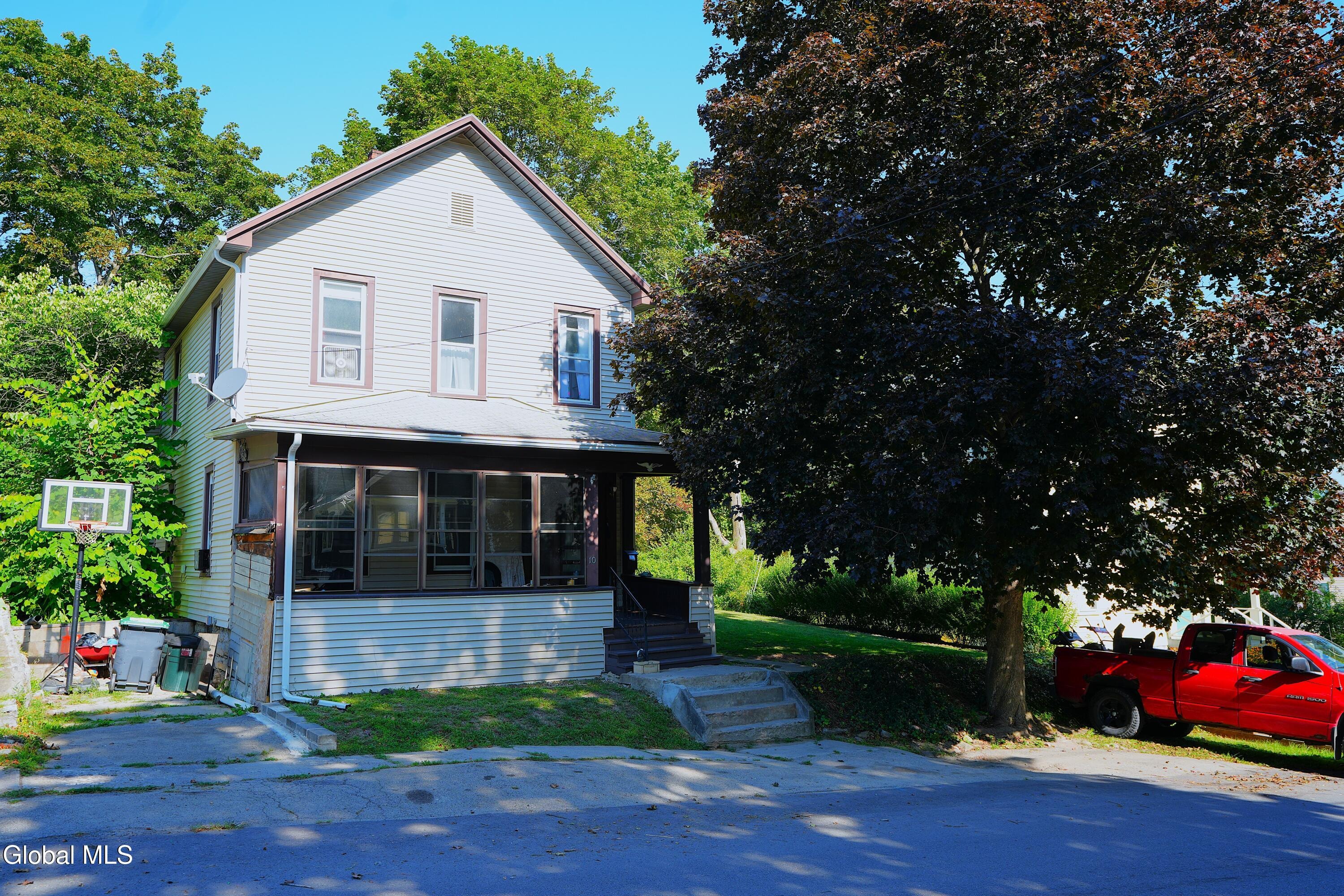 Shaper Ave, Canajoharie, NY 13317