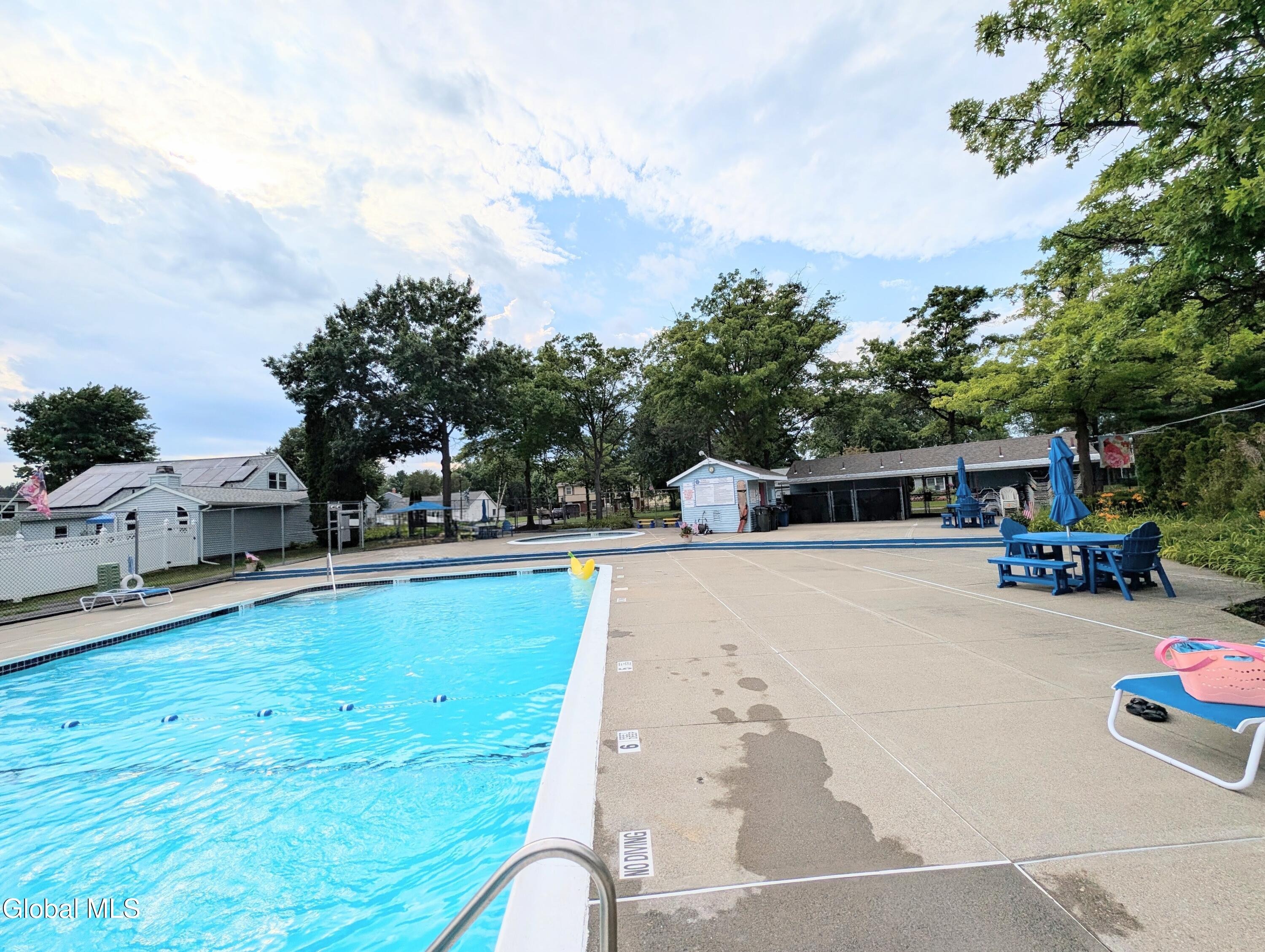 Chadwyck Sq, Cohoes, NY 12047 #1