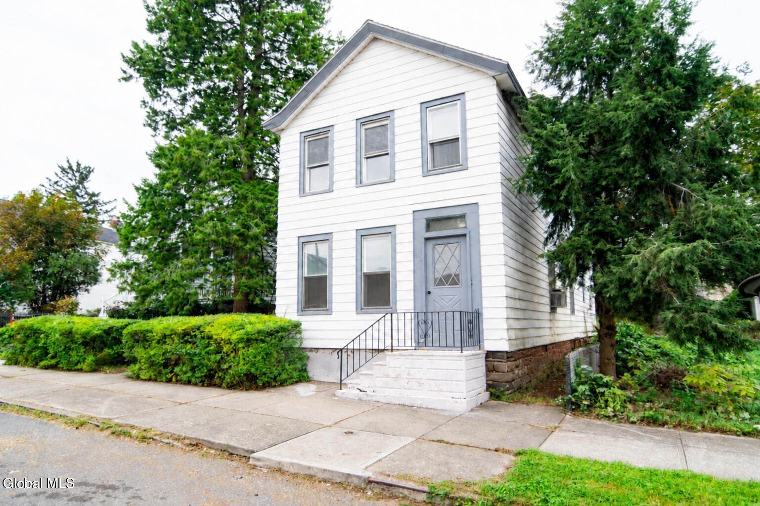 3rd Ave, Watervliet, NY 12189 #1