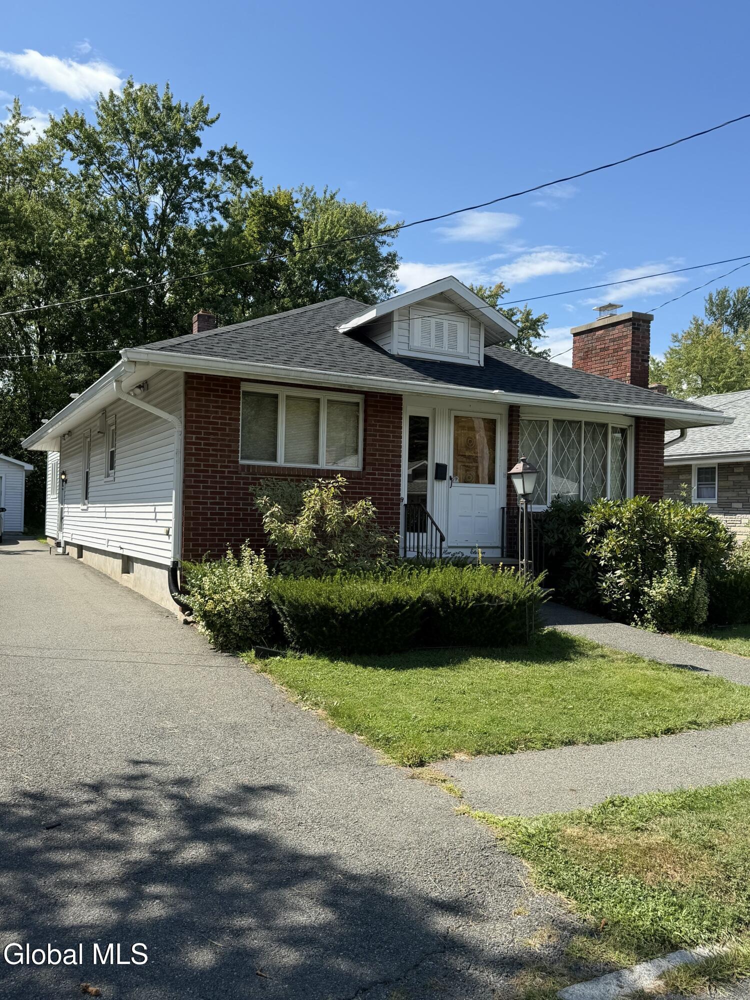 Berkley Ave, Cohoes, NY 12047