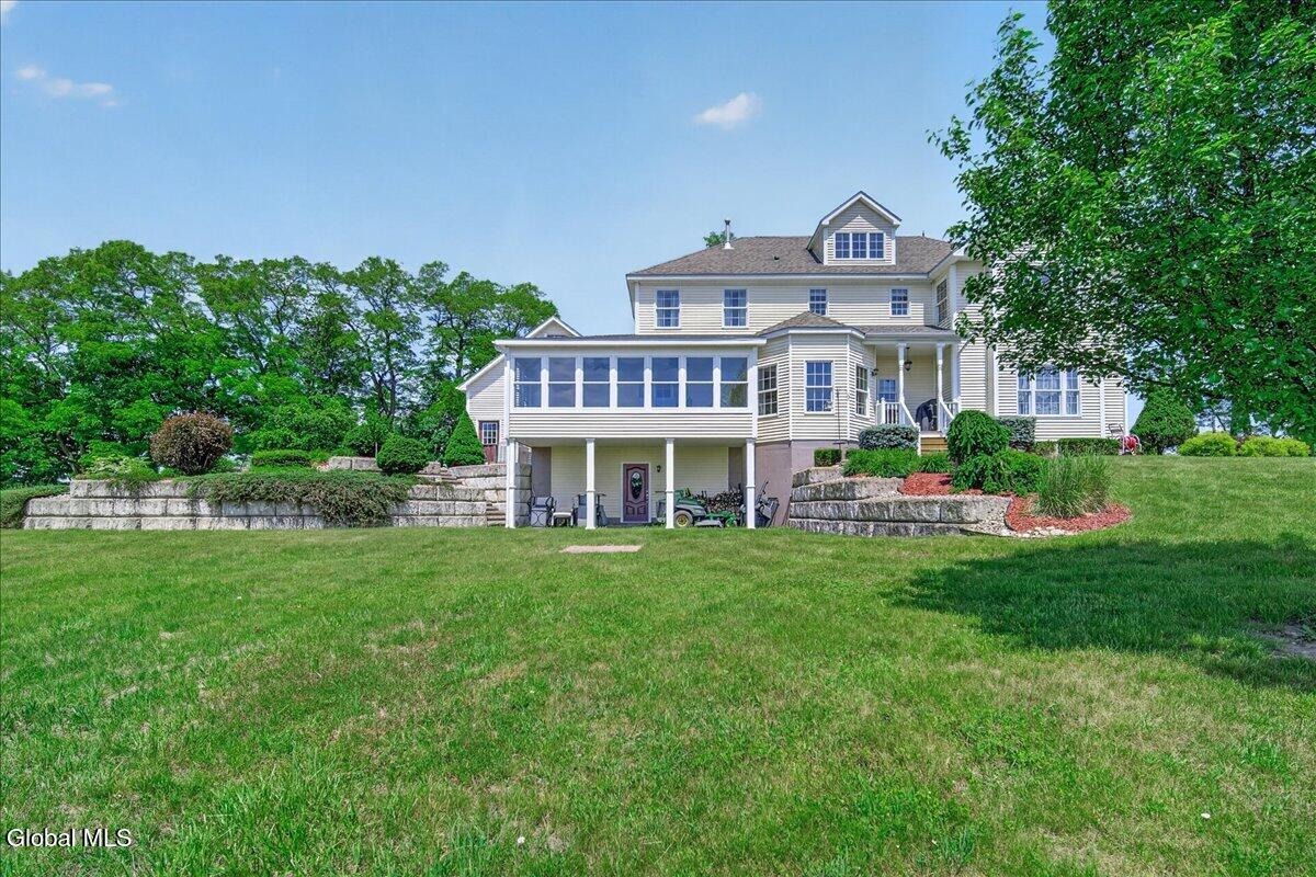 Waters Rd, Fort Johnson, NY 12070