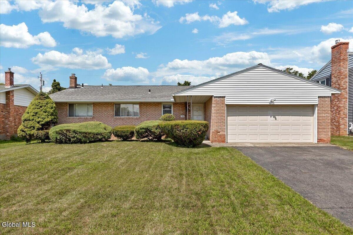 Fairlawn Ave, Albany, NY 12203