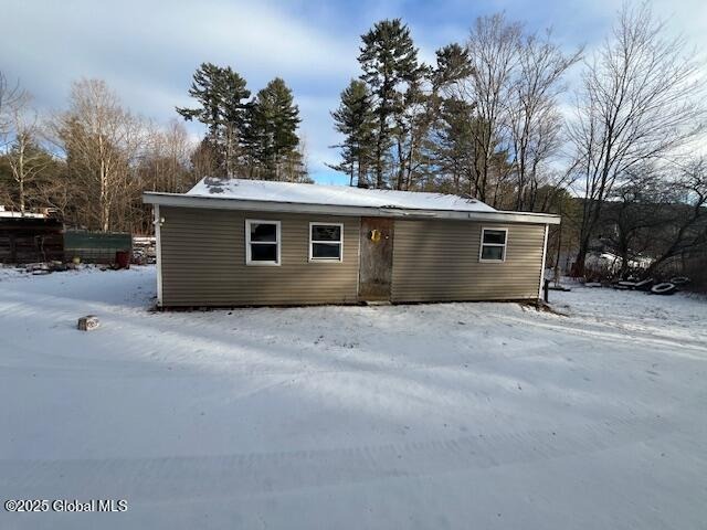 Walter Maxfield Rd, Hadley, NY 12835