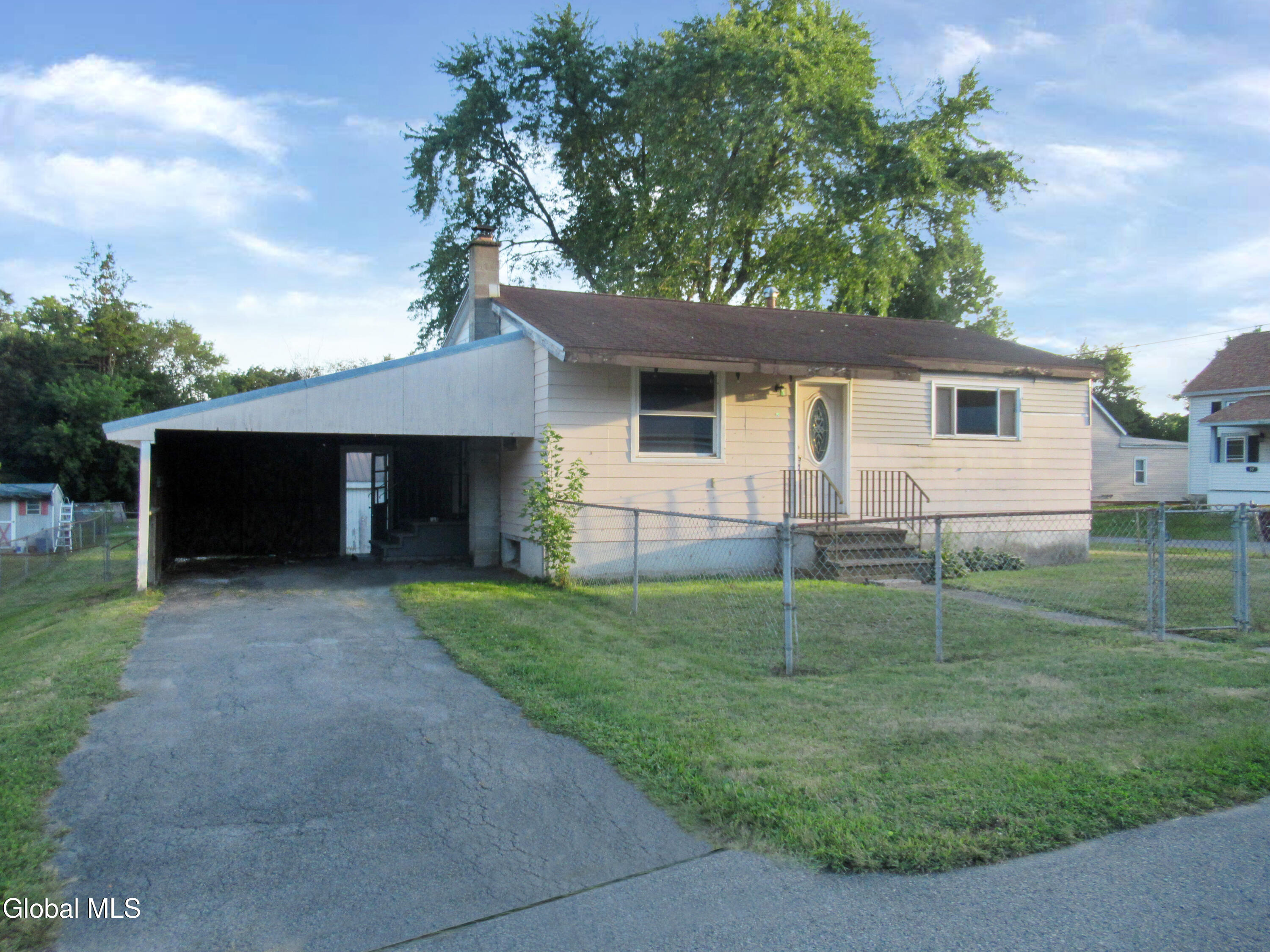 Frank St, Fort Edward, NY 12828