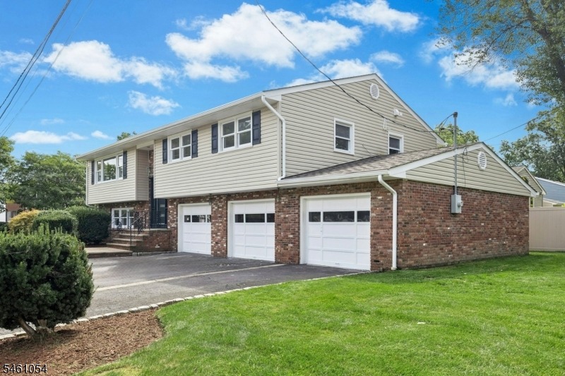 Dorchester Ave, Cranford, NJ 07016