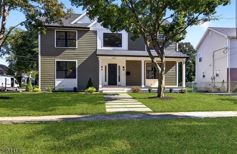 Grand St, Scotch Plains, NJ 07076
