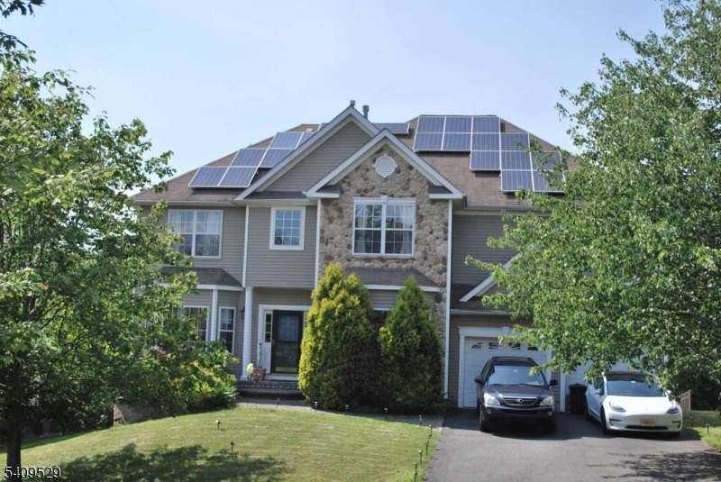Skyline Dr, Lake Hopatcong, NJ 07849