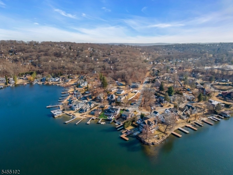 Cottage Ave, Landing, NJ 07850