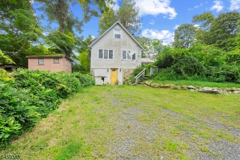 Pershing Ave, Lake Hopatcong, NJ 07849