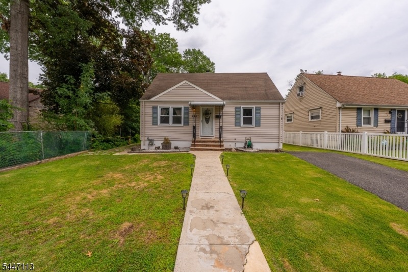 Linden Ave, Rahway, NJ 07065