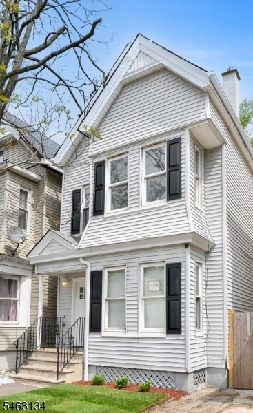Steuben St, East Orange, NJ 07018