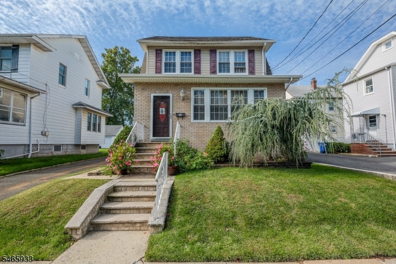 Summit St, Linden, NJ 07036