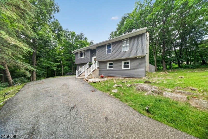 Lawrence Dr, Highland Lakes, NJ 07422 #1