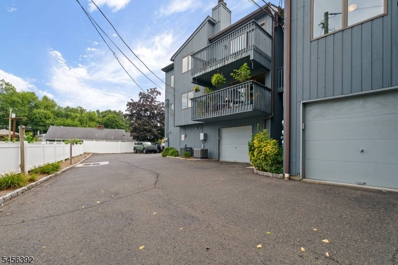 Riverside Ave, Rutherford, NJ 07070 #1