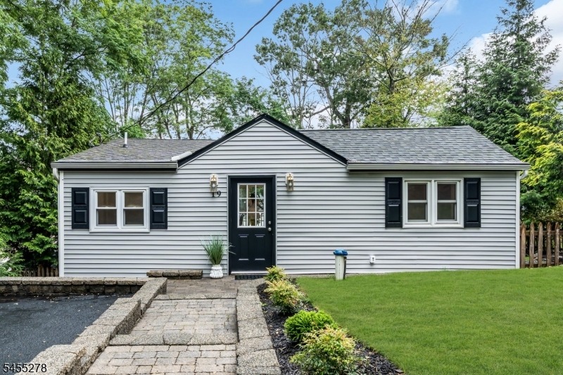 Sutton Rd, Hopatcong, NJ 07843