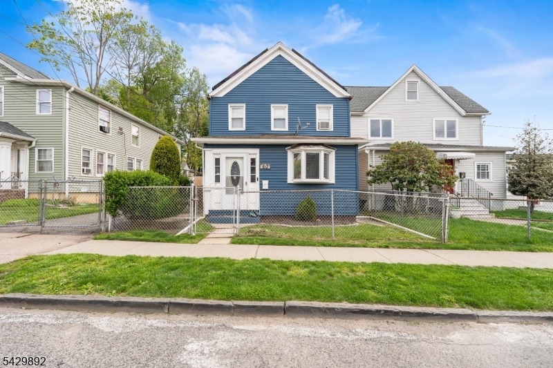 Bell St, Orange, NJ 07050
