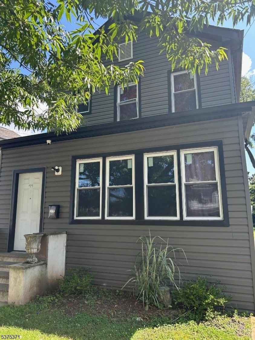 2nd St, Somerville, NJ 08876