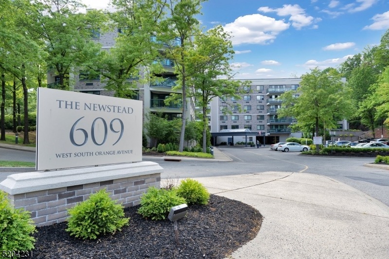 South Orange Ave, South Orange, NJ 07079