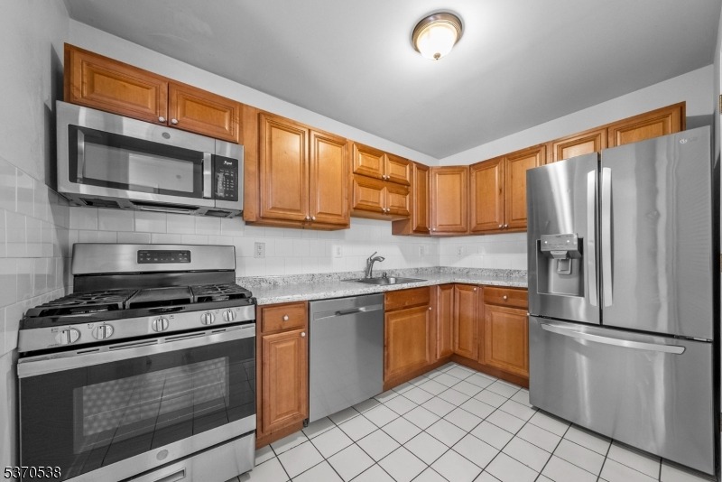 Stuyvesant-311 , Union, NJ 07083 #1