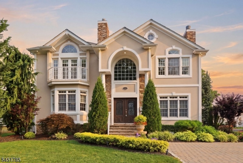 Boulevard , Kenilworth, NJ 07033